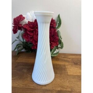 Vintage Milk‎ Glass Swirl Vase Likely Anchor Hocking White Ribbed MCM Retro